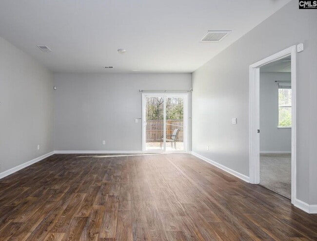 Building Photo - 833 Kirby Ct