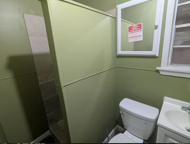 Foto del edificio - 1131 Ave C