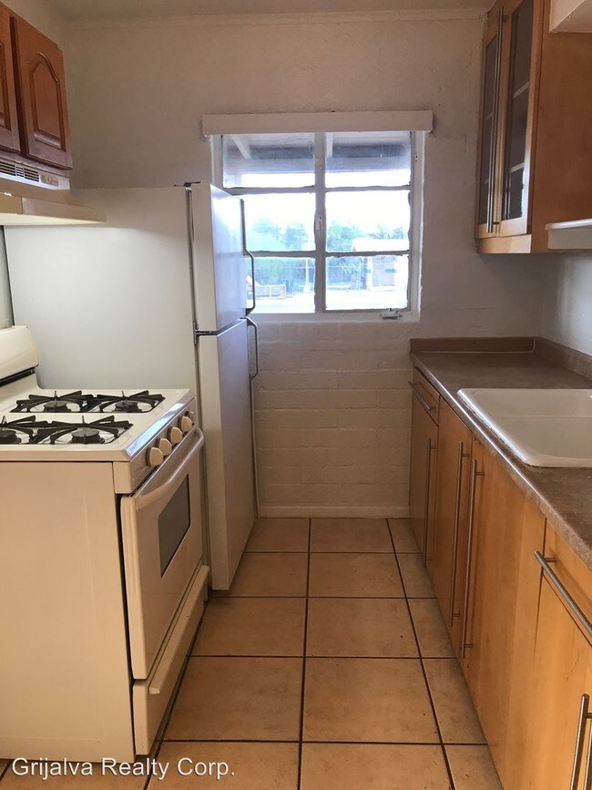 Building Photo - 2012 E 36th St