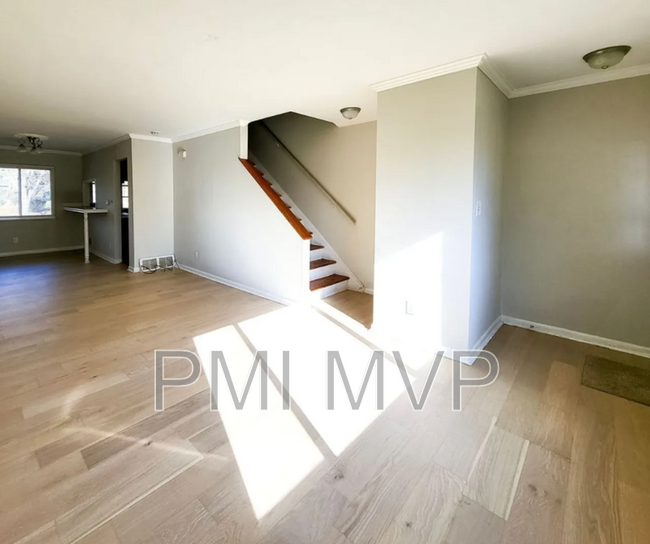 Foto del edificio - 242 Broad Meadows Blvd