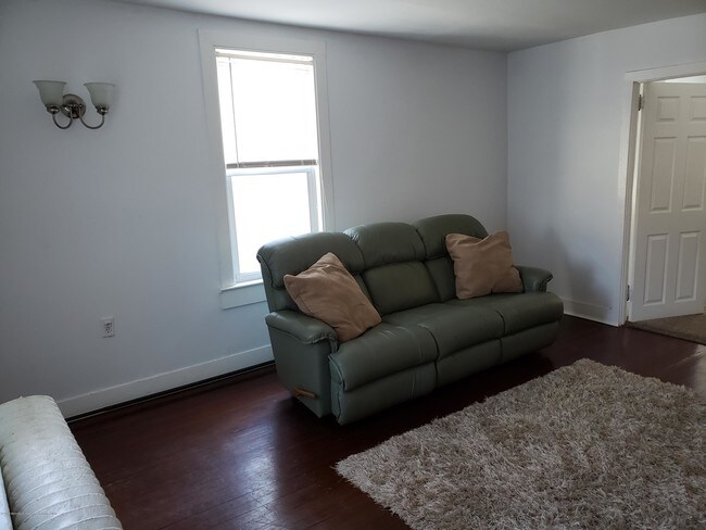 Building Photo - 1017 Summerfield Ave