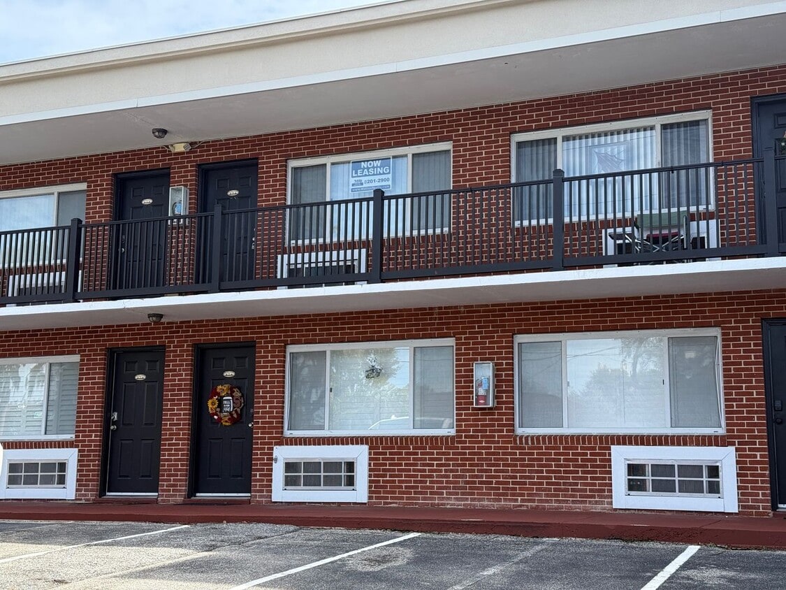 Photo - 405 Dunwoody St