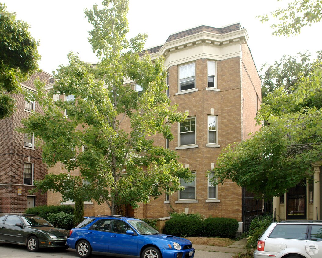 Building Photo - 169 Mariner St