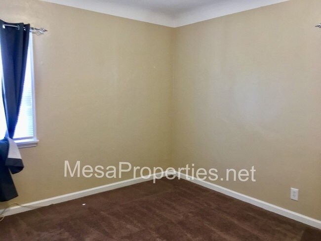 Building Photo - Very Nice 2 Bedroom/1 Bath Home in Pomona!