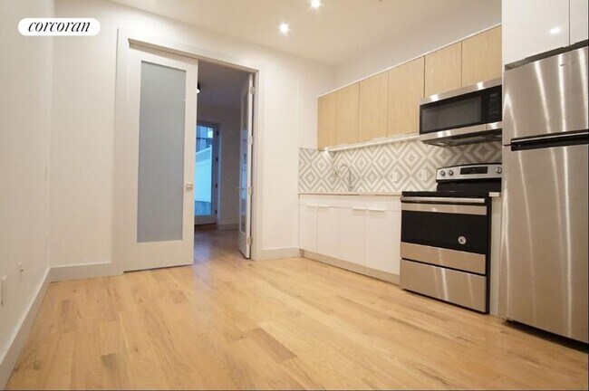 Foto del edificio - 3405 Farragut Rd