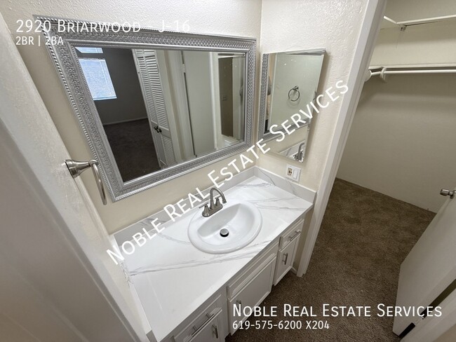 Building Photo - 2920 Briarwood-J-16