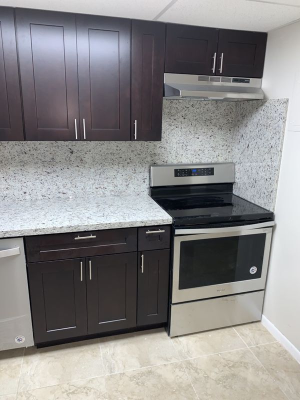 Foto del edificio - 3129 Oakland Shores Dr