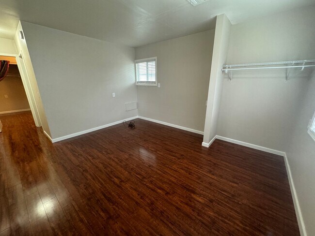 Building Photo - Winchester 3 bedroom home