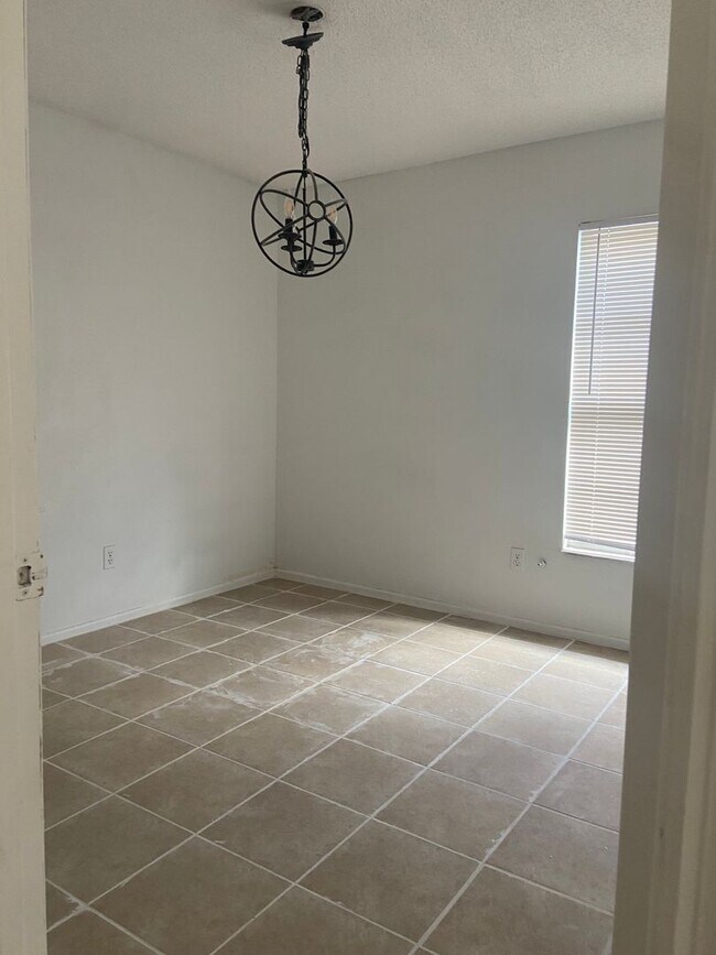Foto del edificio - Lovely 3 Bed / 2 Bath Home in Apopka Quiet...
