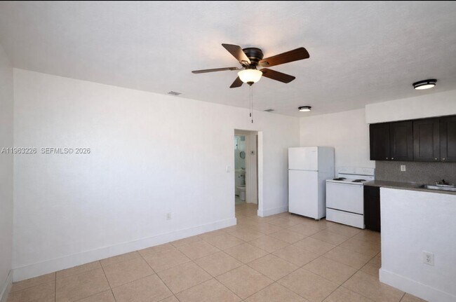 Foto del edificio - 5700 SW 4th St