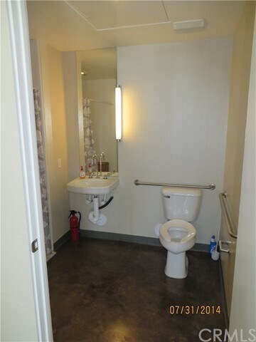 Building Photo - 125 E City Pl Dr