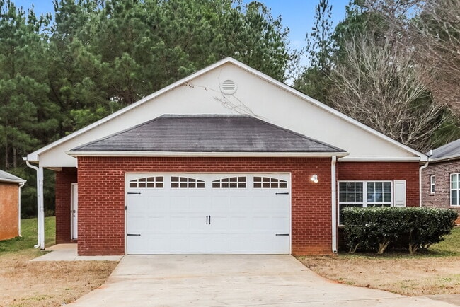 Building Photo - 240 Cranesbill Way