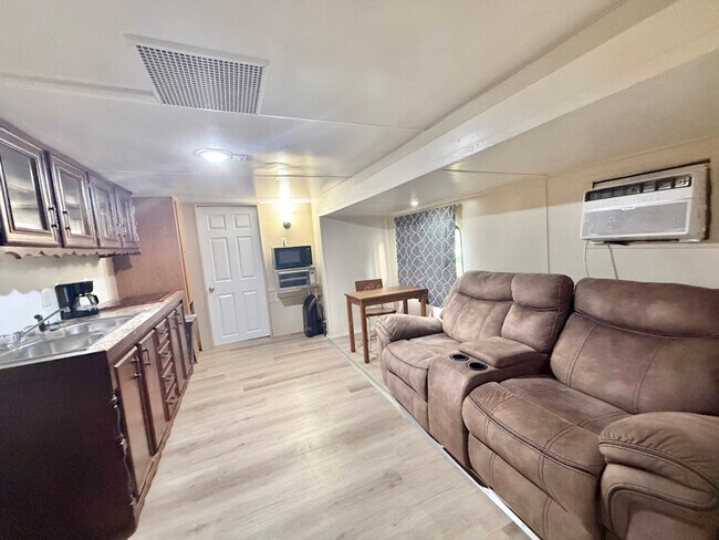 Foto del edificio - 910 Polk St