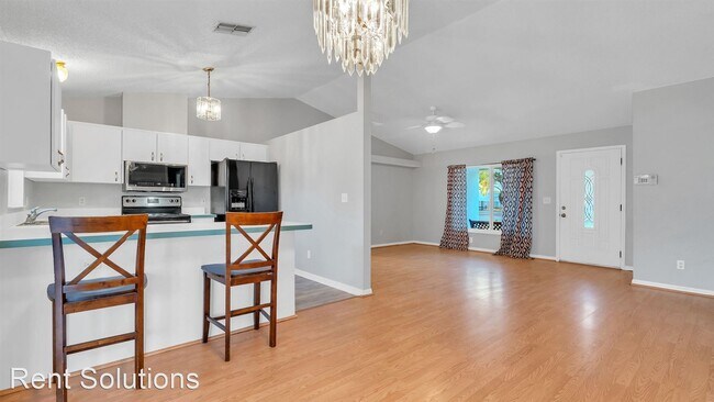 Building Photo - 3 br, 2 bath House - 3501 5th Avenue S