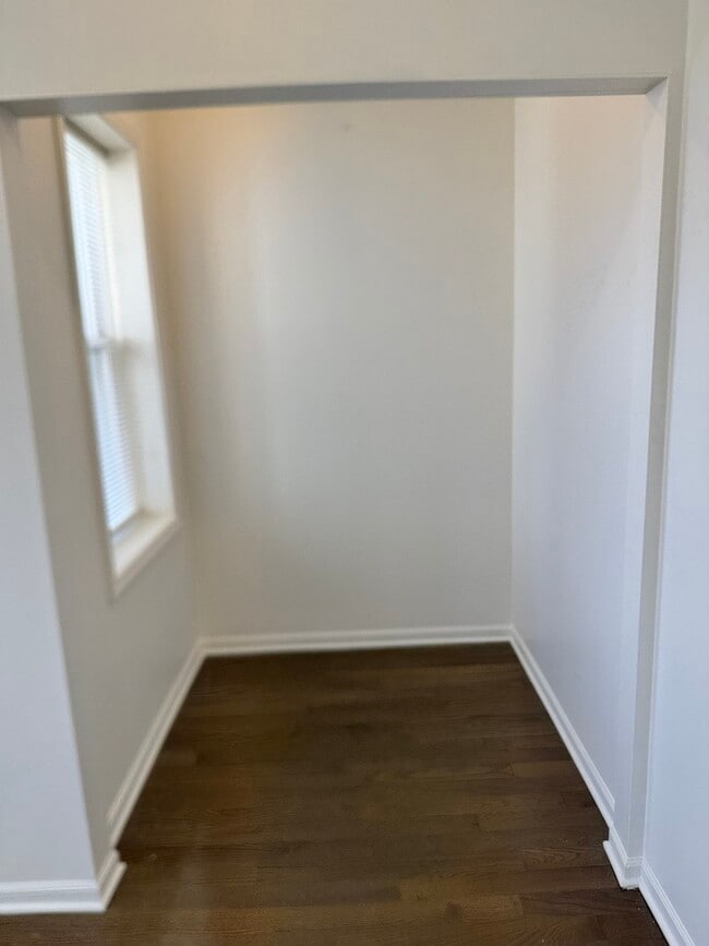 Foto del edificio - 1748 N Austin Ave