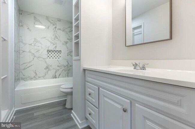 Foto del edificio - 131 N Garfield Rd