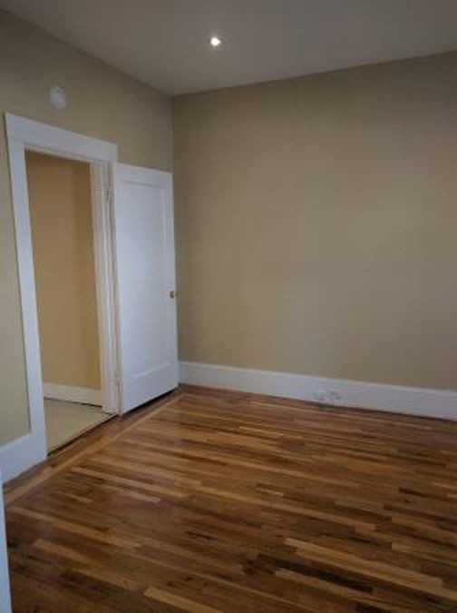 Foto del edificio - 5933 Camden St