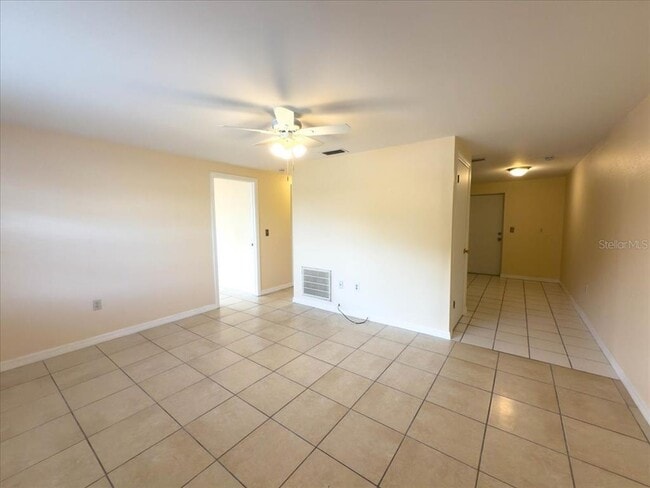 Building Photo - 11432 Poplin Ave