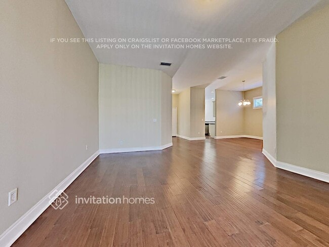 Building Photo - 852 Lakeworth Cir