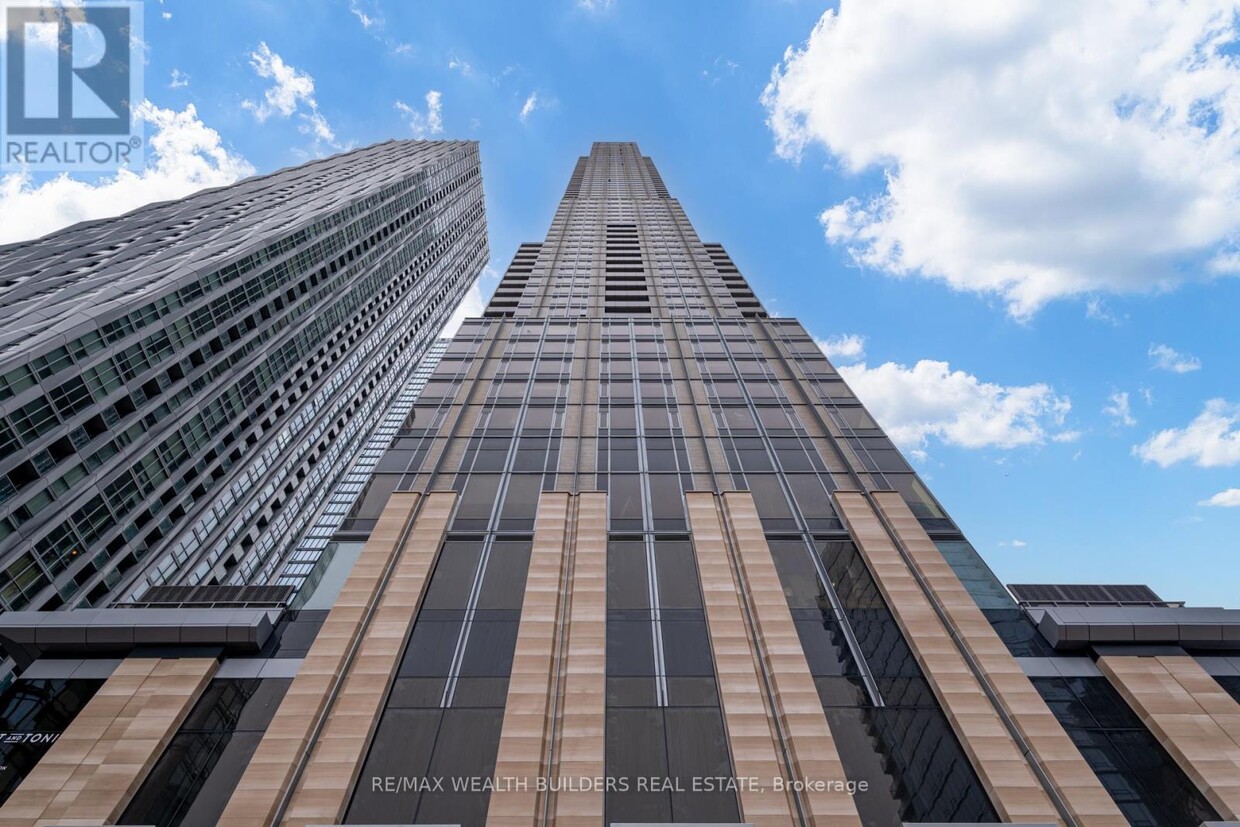 Photo principale - 11-4211 Yorkville Ave