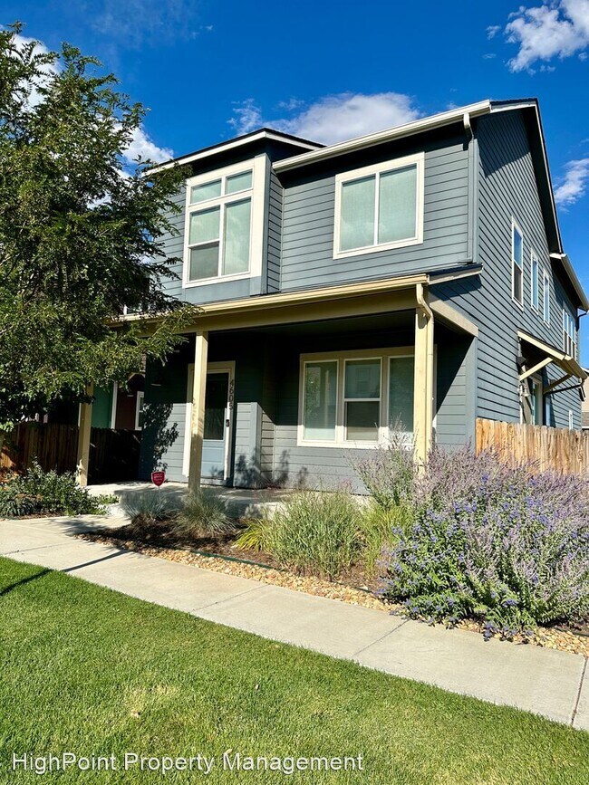 Building Photo - 2 br, 2.5 bath House - 4605 Crestone Peak St
