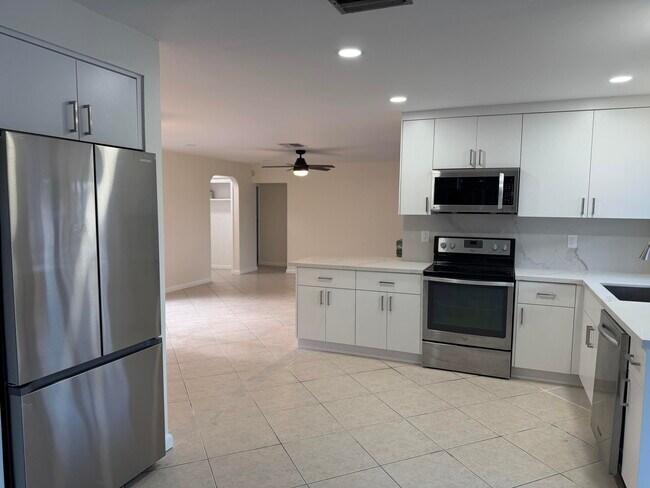 Foto del edificio - 4200 NW 37th Terrace