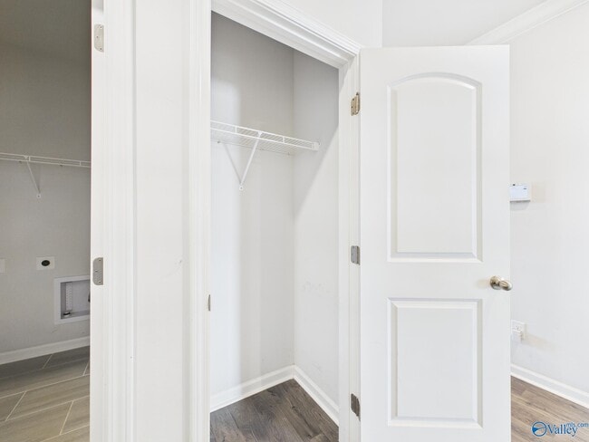 Building Photo - 506 E River Landing Blvd