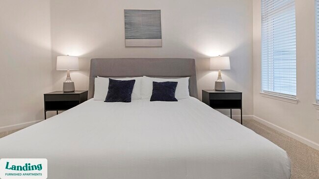 Foto del edificio - 5256 International Dr