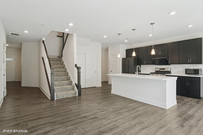 Foto del edificio - 2543 Geranium Way