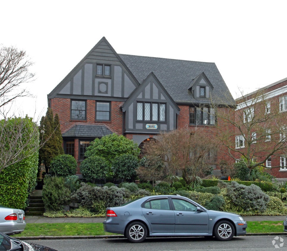 Primary Photo - 1914 Bigelow Ave N