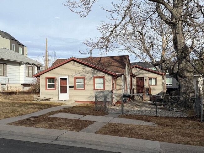 Building Photo - 1266 Osceola St
