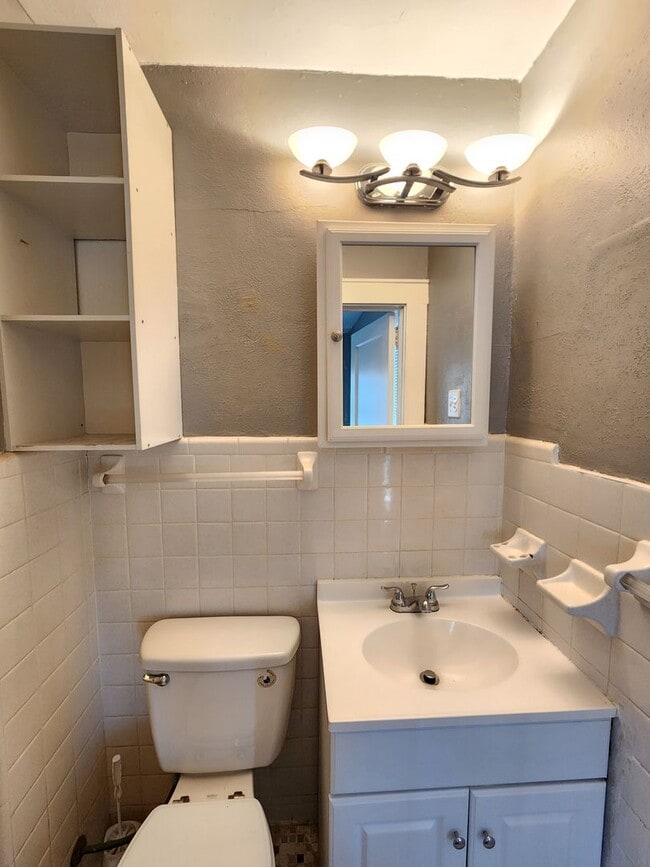 Foto del edificio - CandlerLong Term Rental