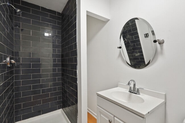 Building Photo - 1512 Flat Shoals Rd