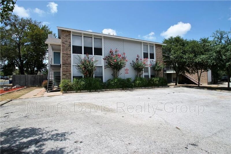 Foto principal - 11800 Alpheus Ave