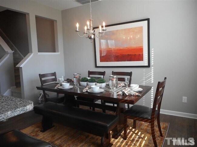 Foto del edificio - 3713 Landshire View Lane