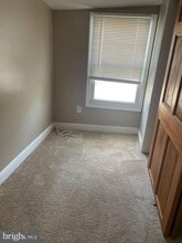 Building Photo - 221 Chester Ave