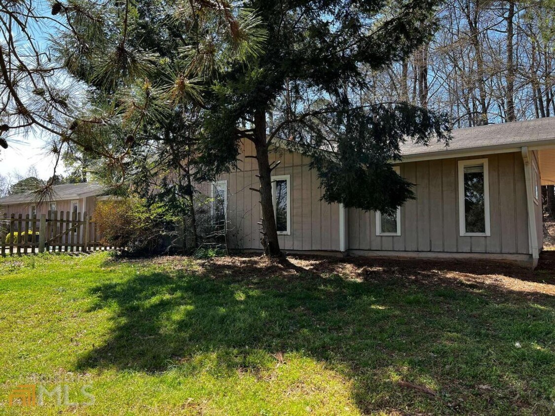 Primary Photo - 2408 Gravel Springs Rd