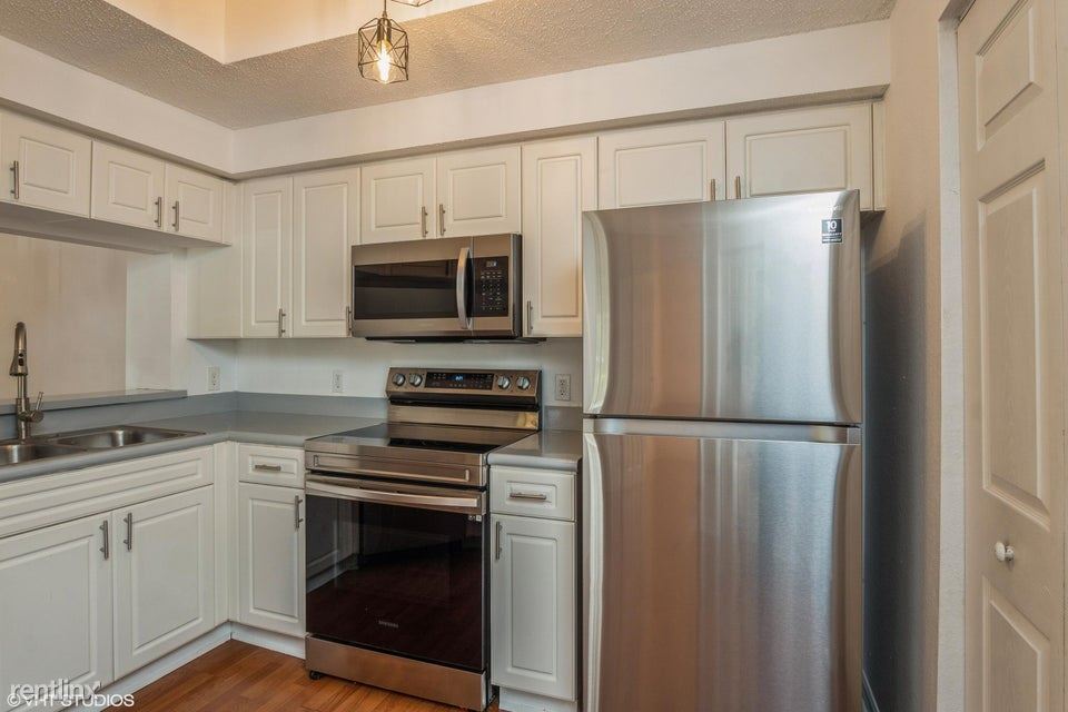 Primary Photo - 3 br, 2 bath House - 2725 Anzio Ct Apt 102