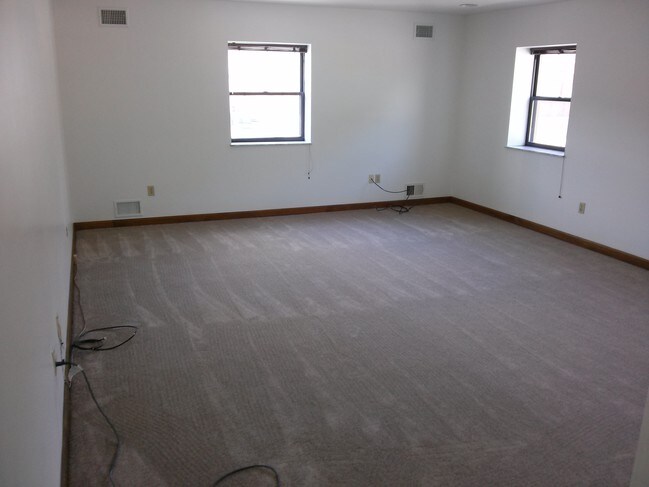 Living Room - 64 Bridge St