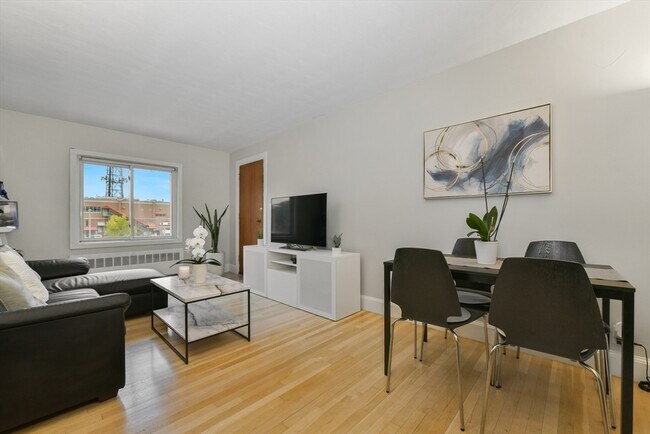 Foto del edificio - 4635 Washington St