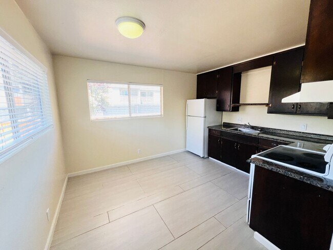 Building Photo - 2356 Gabriel Avenue