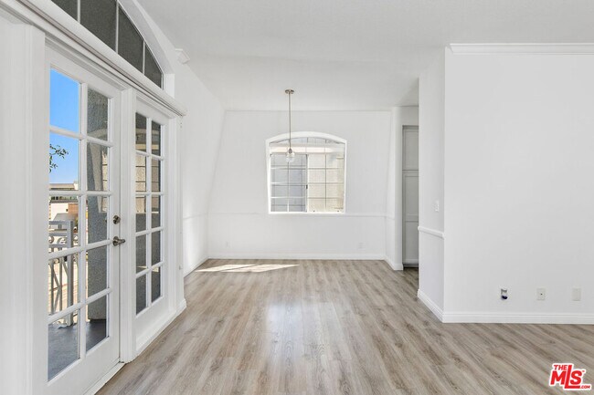 Foto del edificio - 9800 Vidor Dr