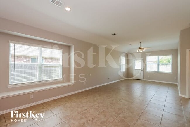 Building Photo - 131 Brazos Dr