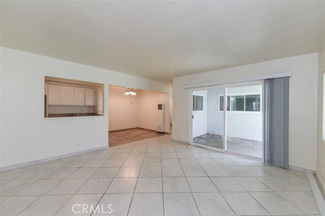 Building Photo - 1815 W Crestwood Ln