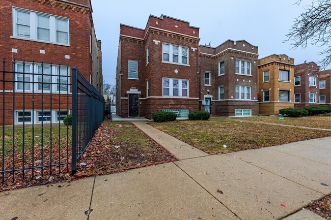 Foto del edificio - 1810 N Long Ave