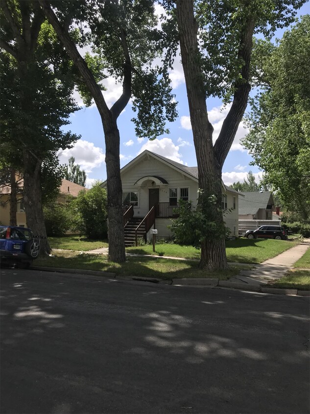 Primary Photo - 1400 E Kearney St