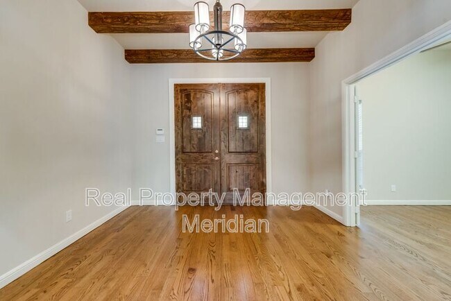 Photo - 625 Turtledove Ln House