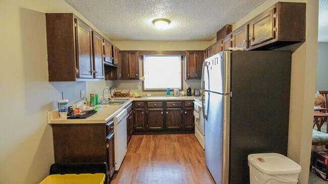 Kitchen - 2006 10th St