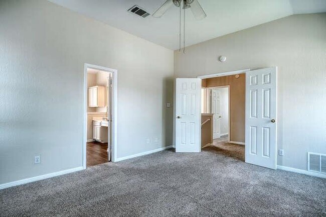 Building Photo - 1601 Cindy Ct