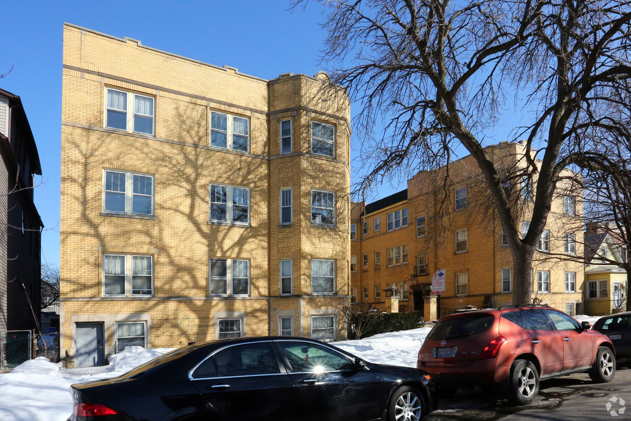 Primary Photo - Rockwell Courtyard Apartments